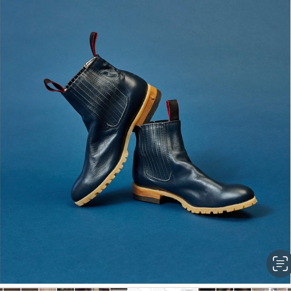 Leather boots - handmade in Mexico , brand new